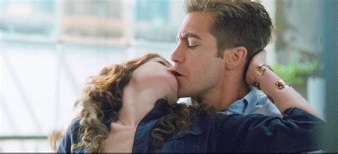 Weirdland Jake Gyllenhaal And Anne Hathaway Love And Other
