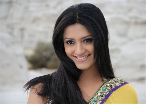 top 10 hottest and beautiful malayalam actresses world blaze