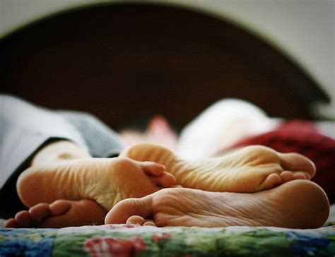 finish 10 tips on how to give a romantic massage …