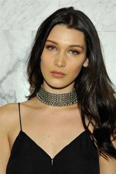 Bella Hadid’s Latest Selfie Reveals A Surprising Detail Bella Hadid