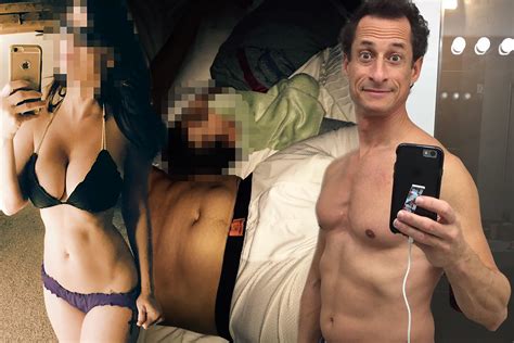 anthony weiner sexted busty brunette while his son was in