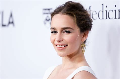 nackt feminismus emilia clarke verteidigt sex szenen n tv de