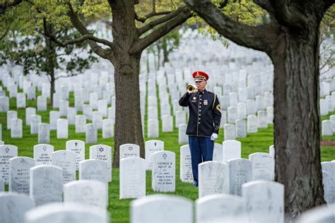arlington cemetery  stay closed  public  memorial day militarycom