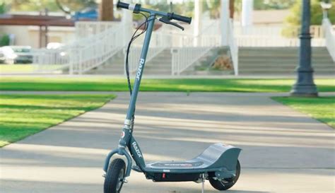 Razor E300 Electric Scooter Full Review Fun And Simple Scooter Ride