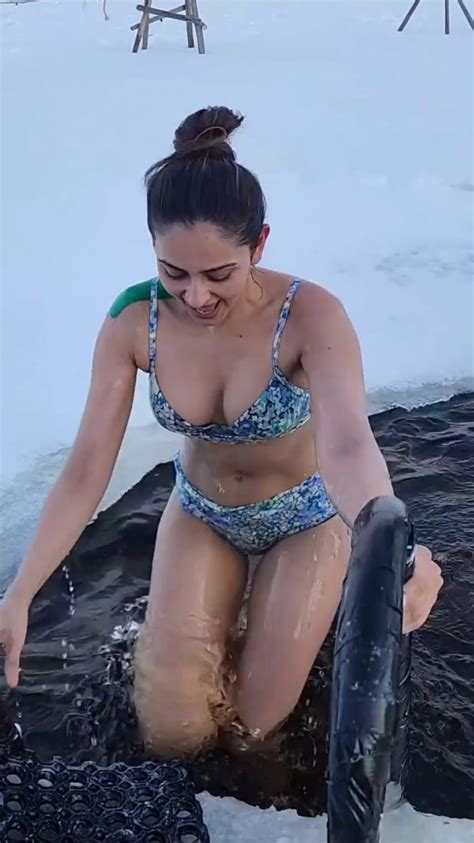 Rakul Preet Singh Ice Bath Video Actress Rakul Preet Singh Bathed In
