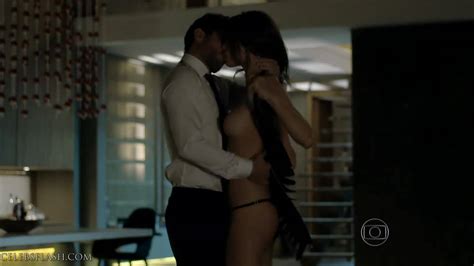 Alessandra Ambrosio Nude Verdades Secretas 2015 S01e01 Thefappening