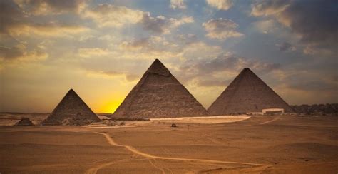 6 Amazing Facts About The Great Pyramid Of Giza