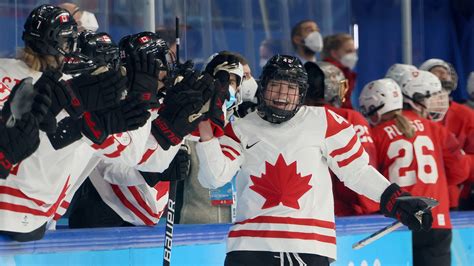 Canada Blows Out Switzerland Advances To Women S Hockey Gold Medal