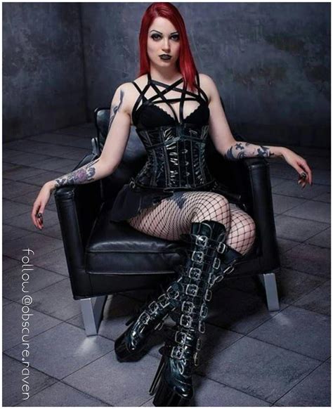 guide on gothic clothing gothicclothingtips gothic outfits gothic