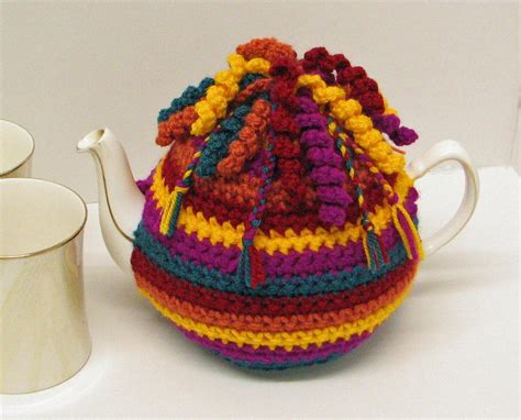 crochet pattern  tea cosy cozy trimmed  spirals
