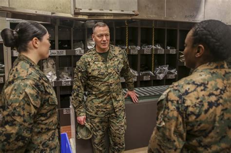 Marine Corps Begins Integrating Women With Men During Boot Camp