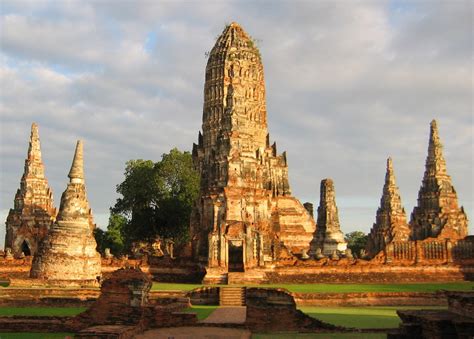 ruins  wat chaiwatthanaram  ayutthaya thailand image