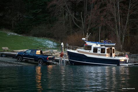 boat towing guide   trailer  boat boatscom