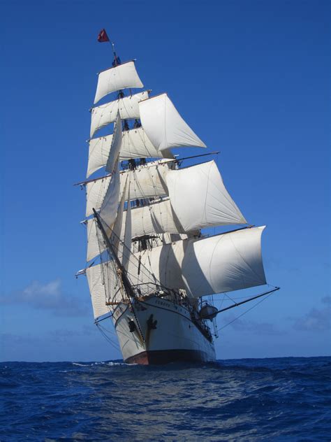 photo sailing ships sails  sail vessel   jooinn