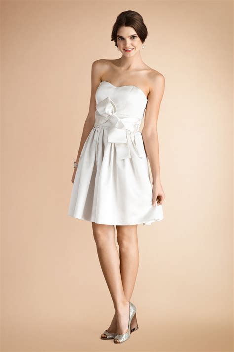 2 Little White Dresses For Girls Who Don T Want To Do The Whole Huge