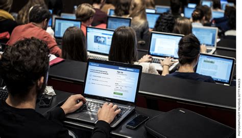professors ban laptops education