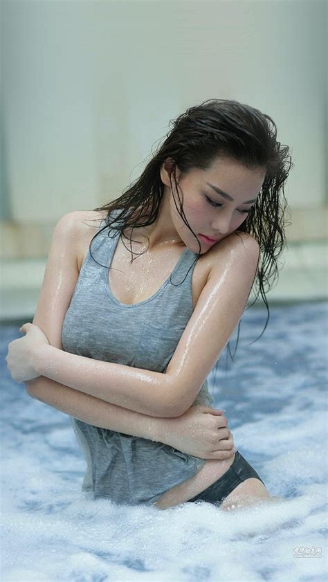 iphone wallpaper hi82 chinese asian girl sexy bikini swim water