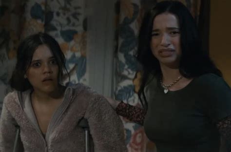 Amber Freeman And Tara Carpenter In 2022 Scream Movie Jenna Ortega