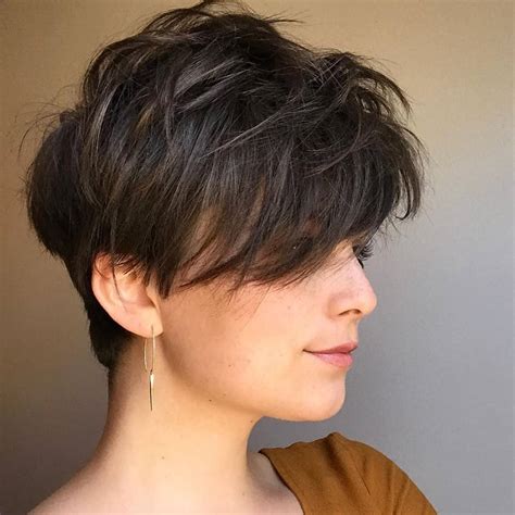 Casual And Easy Short Hair Style For Women Simple Short Hair Cuts