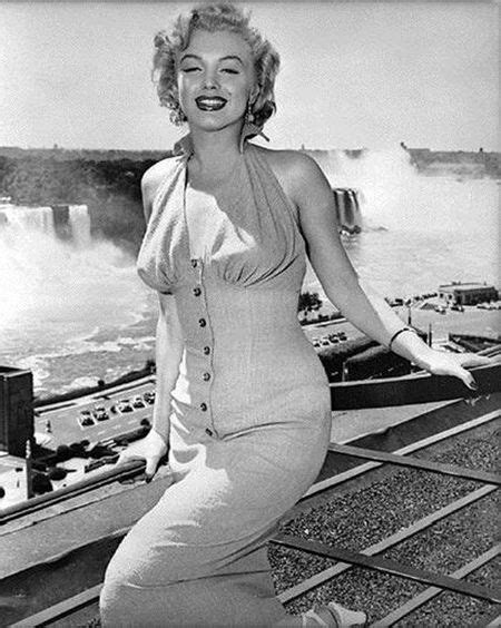 Marilyn 1953 Marilyn Monroe Belles Actrices Robe Longue Rose