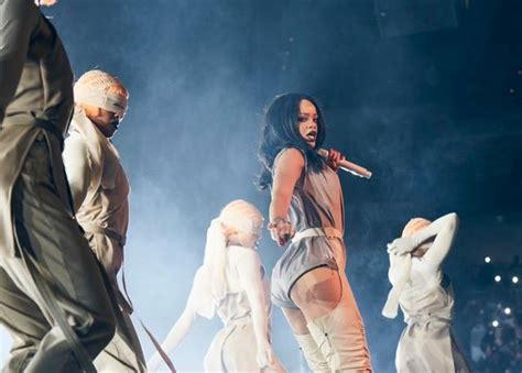 rihanna sells out first anti world tour concert and slays on