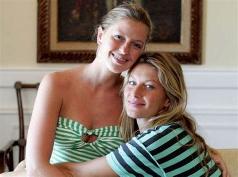 Patricia And Gisele Bündchen From Celebrity Twins