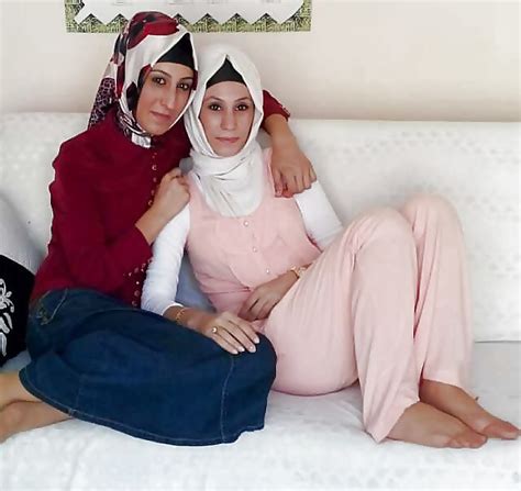 hijab nylon feet 2 22 pics
