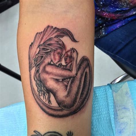 popular mother daughter tattoo design ideas wild