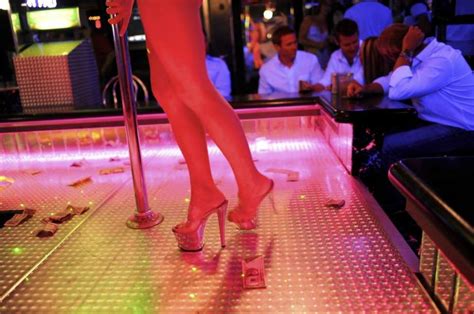 Two Houston Strip Clubs Sue City Claiming 2013 Sex