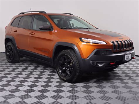 pre owned  jeep cherokee trailhawk wd sport utility