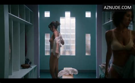 Alison Brie Betty Gilpin Underwear Breasts Scene In Glow