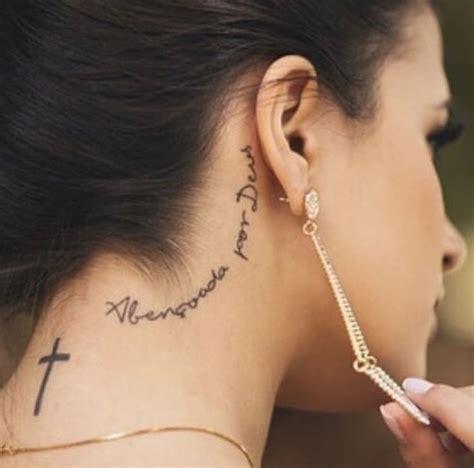 pin de ljolja em Тату tatuagem pescoço feminina