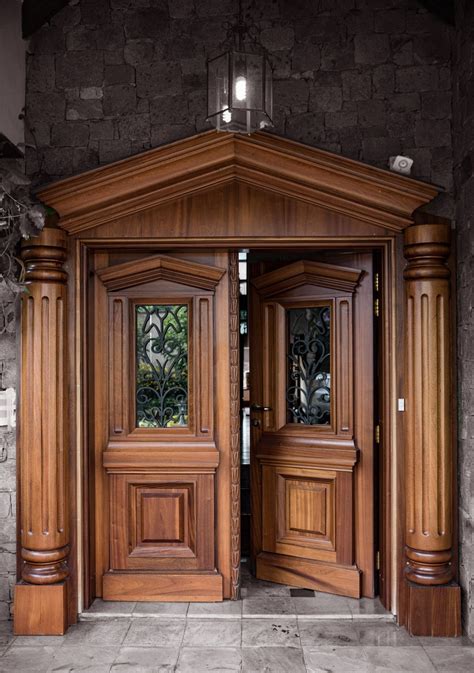 solid mahogany door  bulletproofing internals custom    specification house