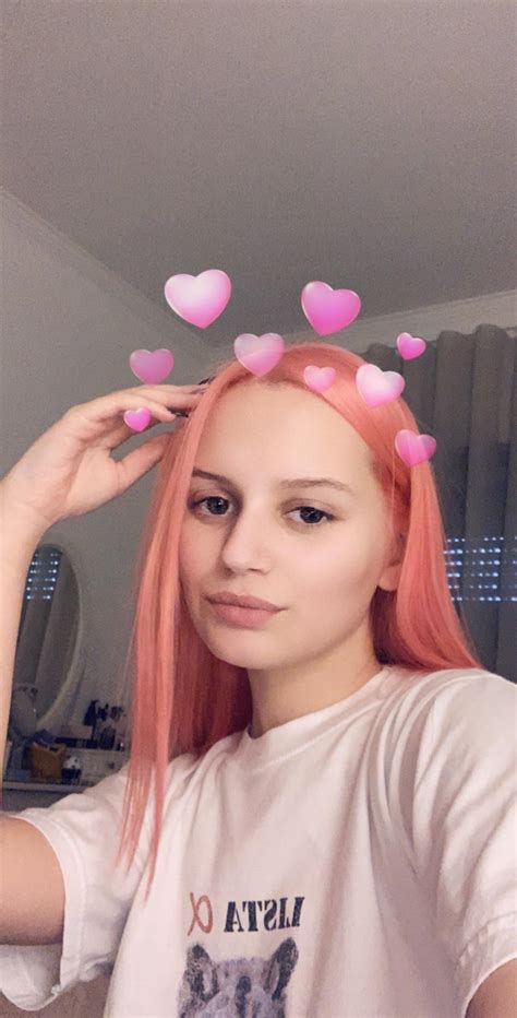 i dyed my hair for the first time scrolller