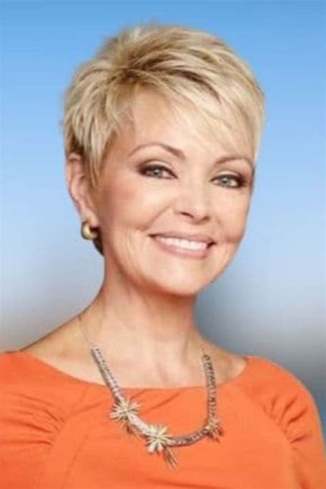 10 Formidable Pixie Hairstyles For Women Over 60