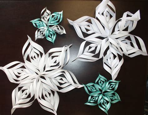 craft  fun      paper snowflake