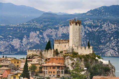 Boogie Man Journal 10 Of The Most Beautiful Castles In Italy