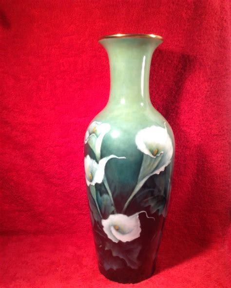 Huge Vintage Hand Painted Signed Porcelain Vase Calla Lilies P178