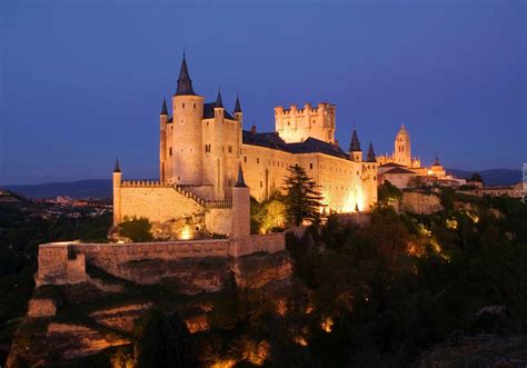 zamek alkazar  segowii alcazar de segovia segowia hiszpania