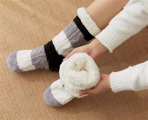 Womens Fuzzy Slipper Socks Knitted Fluffy Cozy Cabin Winter Warm Fleece