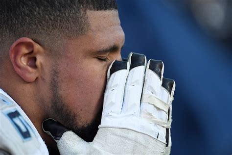 titans offensive lineman mourns fathers death sports illustrated tennessee titans news