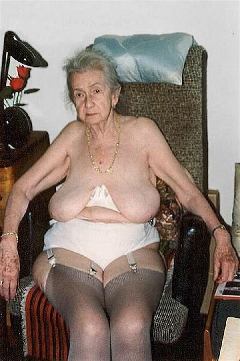 very old amateur granny with big saggy tits pichunter