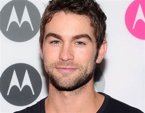 chace crawford signs up for the 100th episode of glee