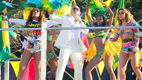 Pitbull Y Jennifer López Estrenan El Video De “we Are One Ole Ola