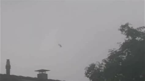 politiehelikopter vliegt boven  enkhuizen youtube