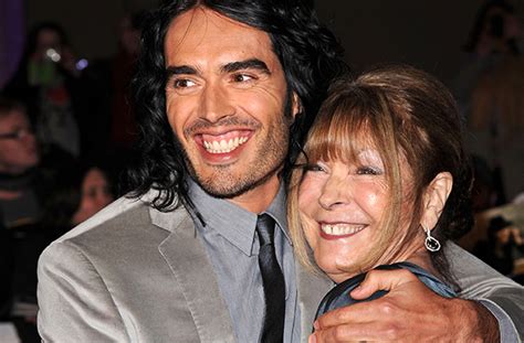 russell brand and his girlfriend are reportedly expecting