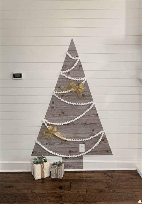 diy wall christmas tree tutorial  shelf paper thetarnishedjewelblog