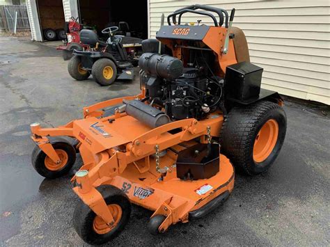 scag  ride ii commercial  turn mower  hours   month lawn mowers  sale