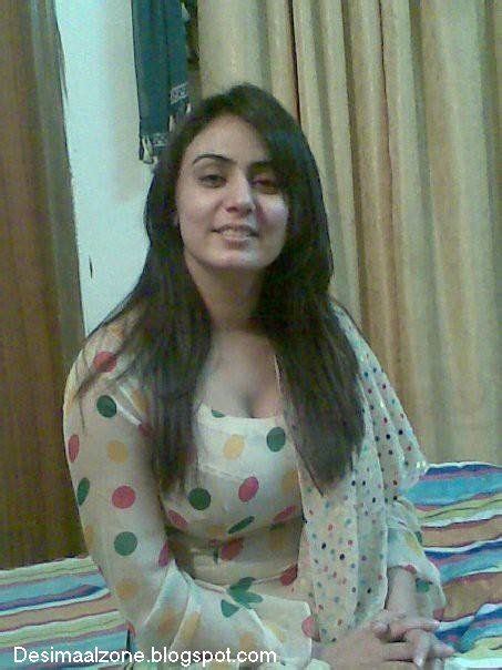 hot and cute beatiful pakistani girls online from facebook free chatting and vedio cams my