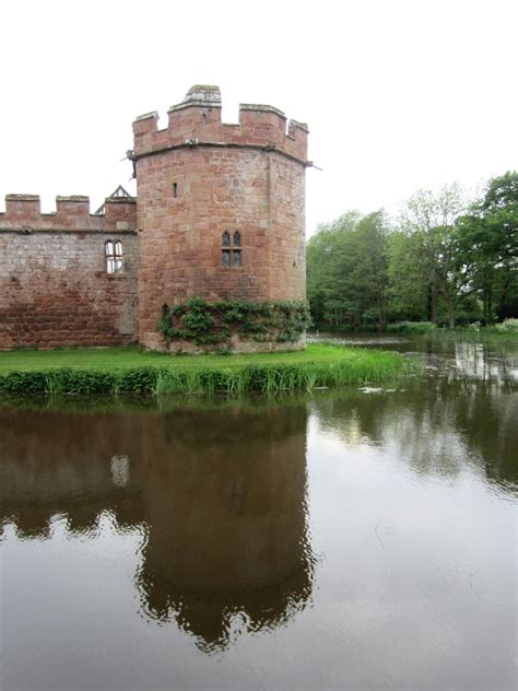 moat  maxstoke castle  warwickshire